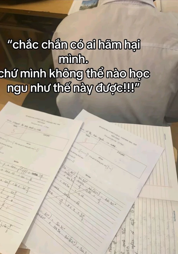 Meme học bài chán đời