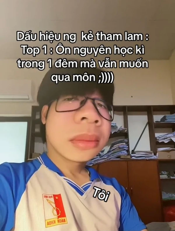 Meme học bài quên não ở nhà